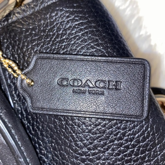 New coach purse - Picture 3 of 6